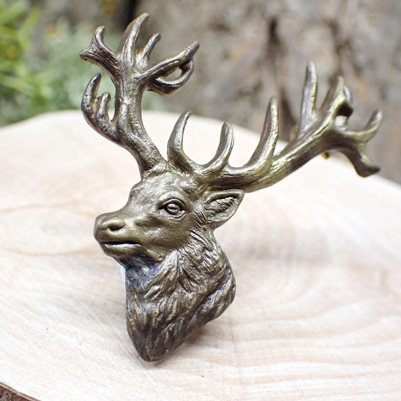 雄鹿の横顔ブローチ Yellow Matte Emiria Online Shop 雄鹿の横顔ブローチ Yellow Matte Emiria Online Shop