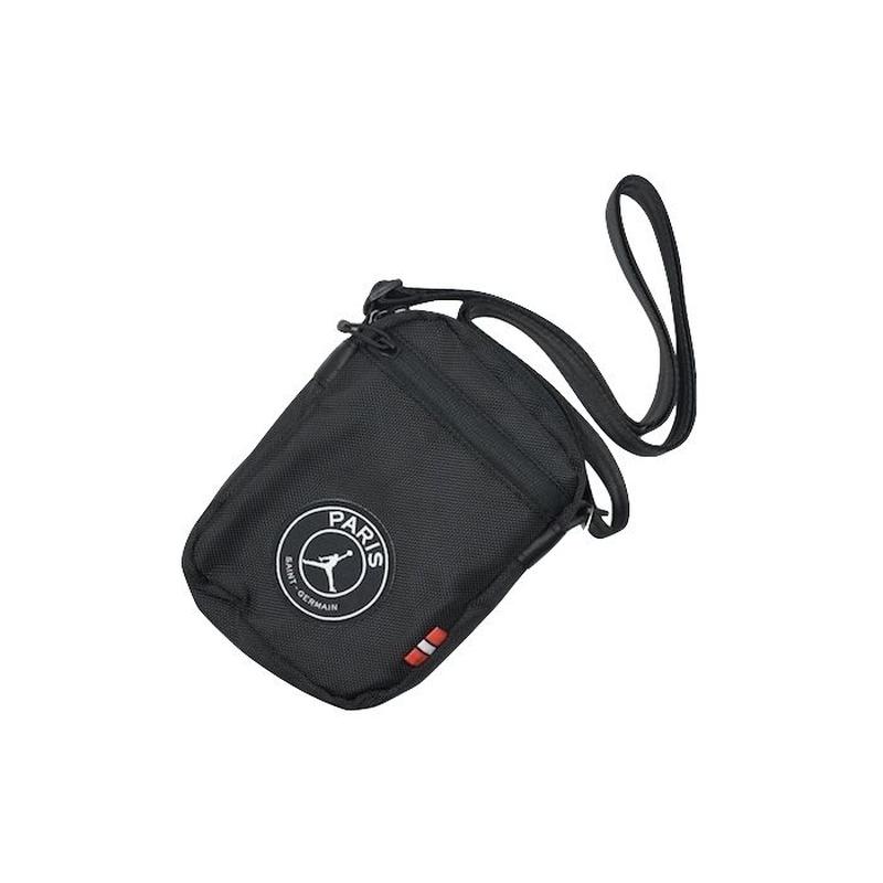 ロサッカー NIKE NIKE Cross Body BAG PSG Jordan 国内未発売の通販 by とんとん's shop｜ナイキなら