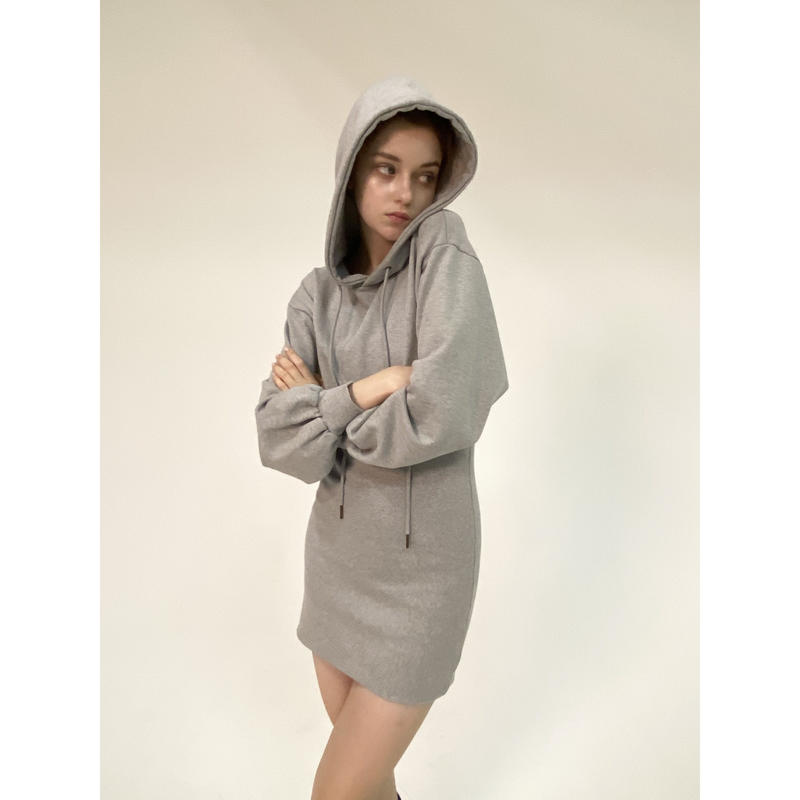 Éé embroidery hoodie onepiece gray | épine Éé embroidery hoodie onepiece gray | épine
