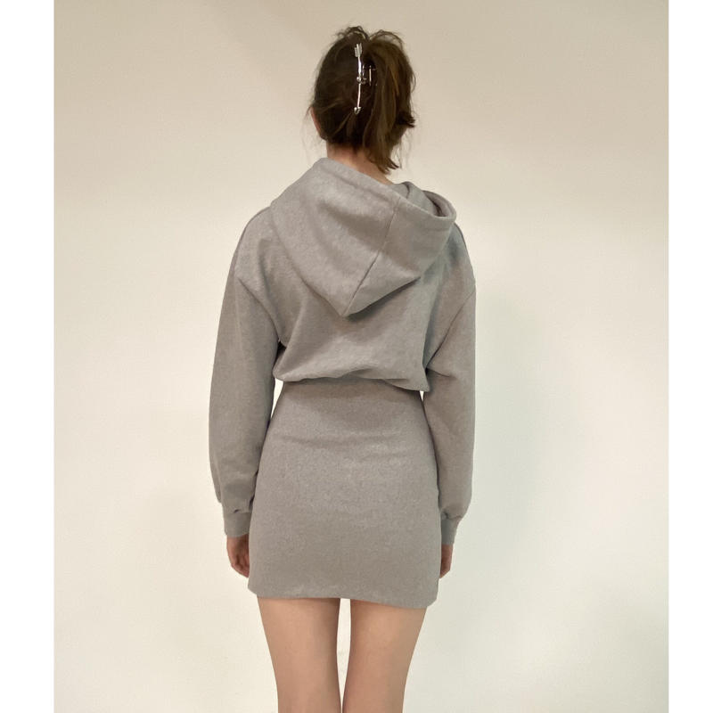 Éé embroidery hoodie onepiece gray | épine Éé embroidery hoodie onepiece gray | épine