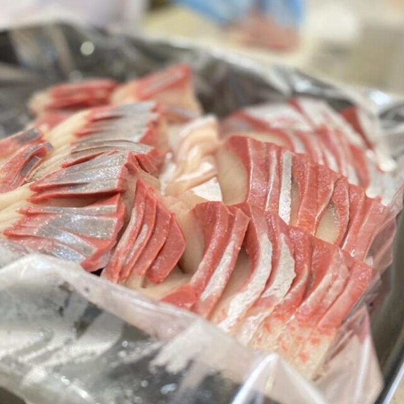 1人から楽しめる 冷凍のお刺身 ハマチ 50g Esperance となりの魚や