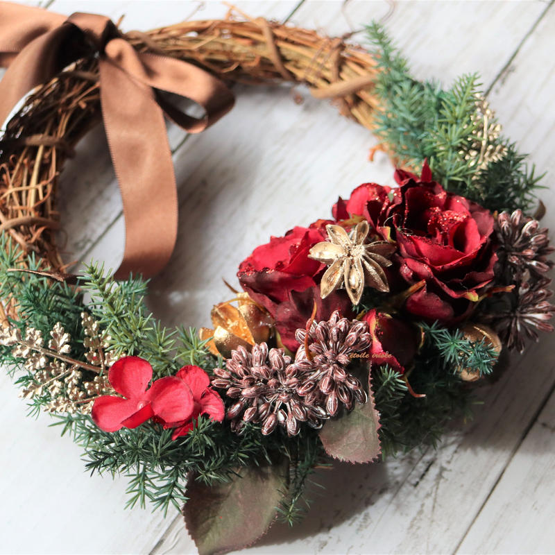 クリスマス 赤バラのシックなクリスマスリース Etoile Irisee