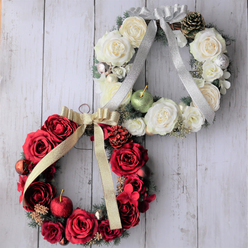 クリスマス 姫リンゴとバラたっぷりのクリスマスリース Etoile Irisee