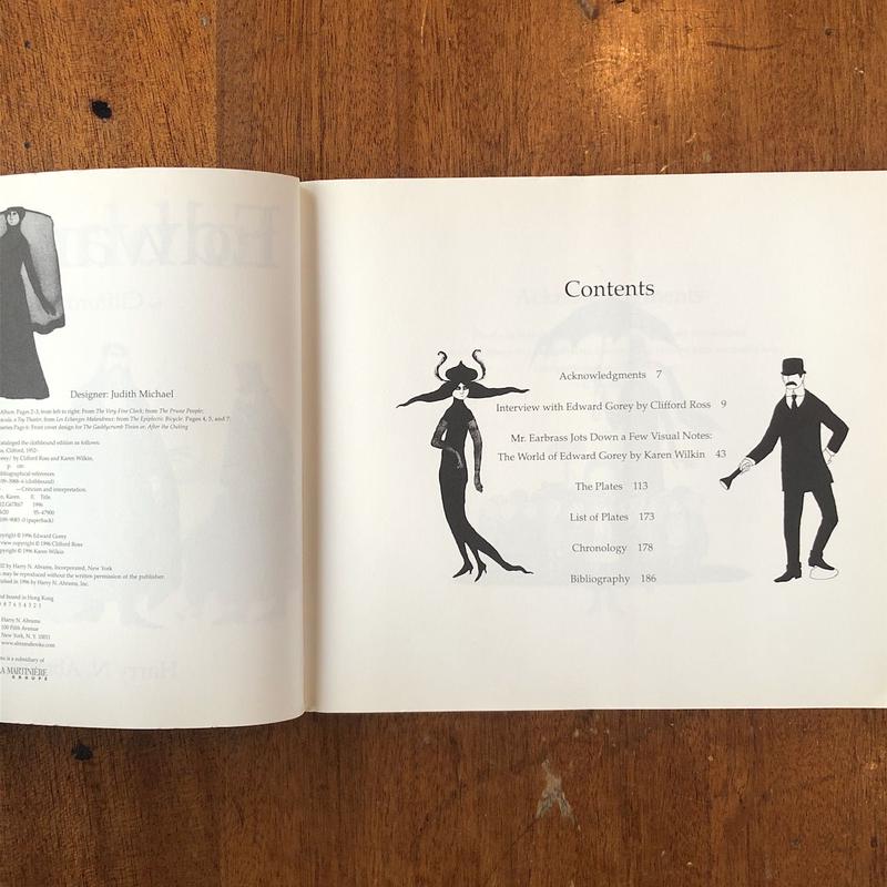 The World of Edward Gorey 英語 ハードカバー中型本 www.poltekkes