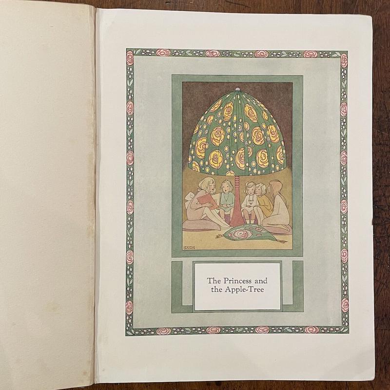 アンティーク児童書 A A ミルンa Gallery Of Children