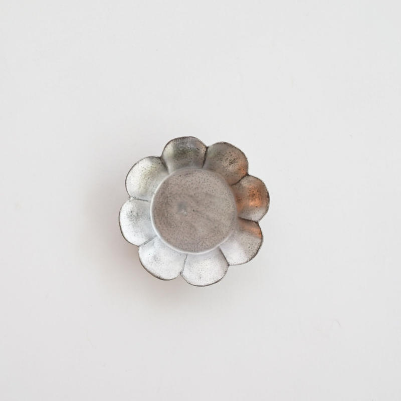 安藤雅信 銀彩李朝花びら皿 S 銀彩 ギャルリ百草 Online Store