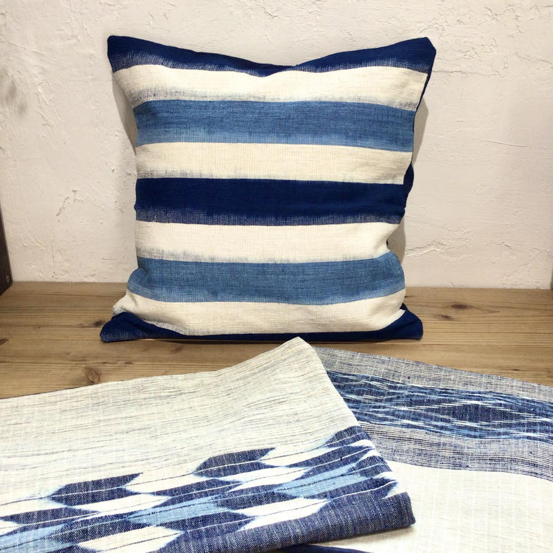 琉球藍織物 クッションカバー 花藍舎 Gallery はらいそオンラインストア 大人に似