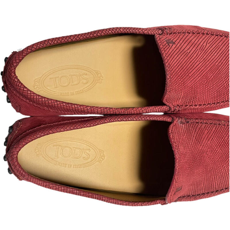 箱、専用袋付き MADE IN ITALY製 TOD'S 型押しレザードライビング 箱、専用袋付き MADE IN ITALY製 TOD'S 型押しレザードライビング