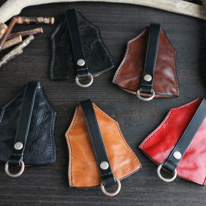 手染めターコイズ、ローズ型押しのシザーケース 手染めアイスブルー