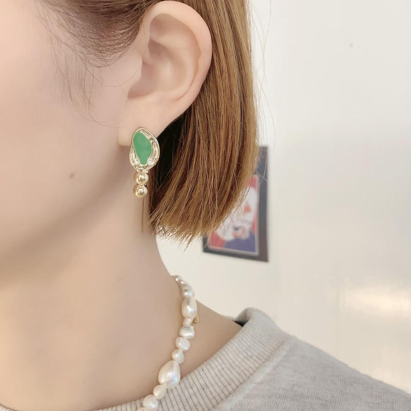 RARE DIOR パールピアス ユニークデザイン 夏の新作コレクション