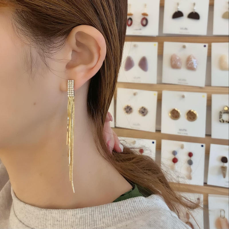 ロングチェーン ピアス Global Good Gift
