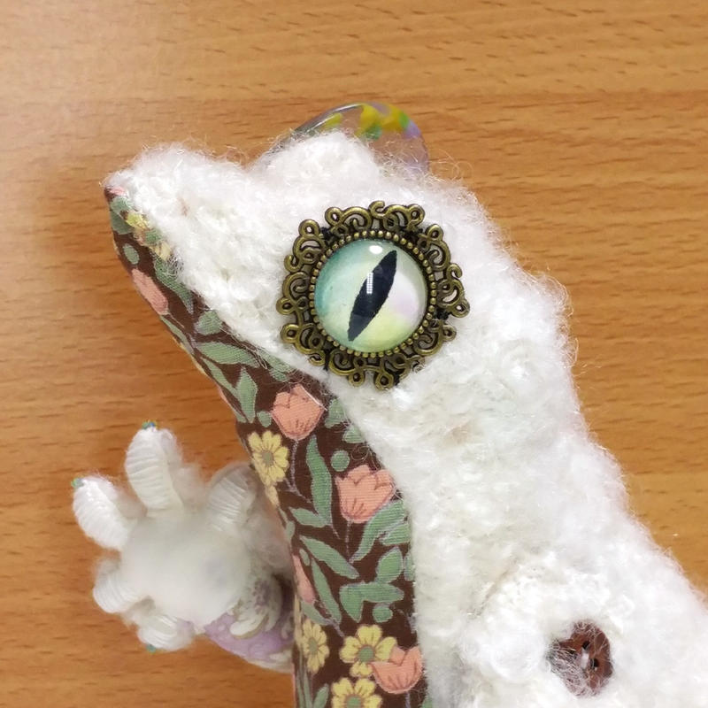 ヤモリ 白 ぬいぐるみ 魚水屋 ヤモリ 白 ぬいぐるみ 魚水屋