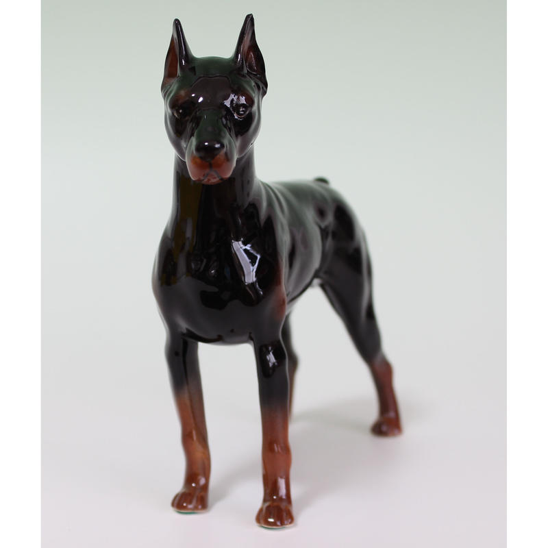 陶器犬置物 ドーベルマン ピンシャー 四つ足立ち 小 Haniibaaz