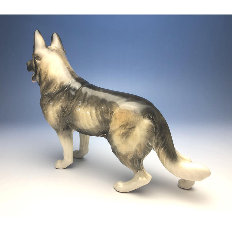 国内最安値 シェパード置物 陶器 犬 当店人気の限定モデルが再々々入荷