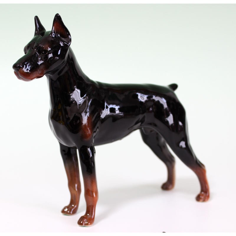 陶器犬置物 ドーベルマン ピンシャー 四つ足立ち 小 Haniibaaz 陶器犬置物 ドーベルマン ピンシャー 四つ足立ち 小 Haniibaaz