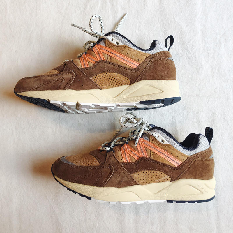 Karhu カルフ Fusion2 0 スニーカー Rubber Cadmium Or