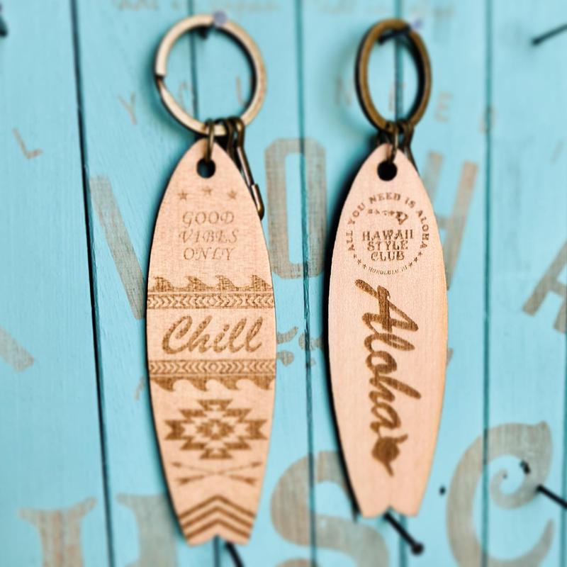 無料名入れ サーフボード型 Ortega Star ハンドメイド ウッドキーホルダー