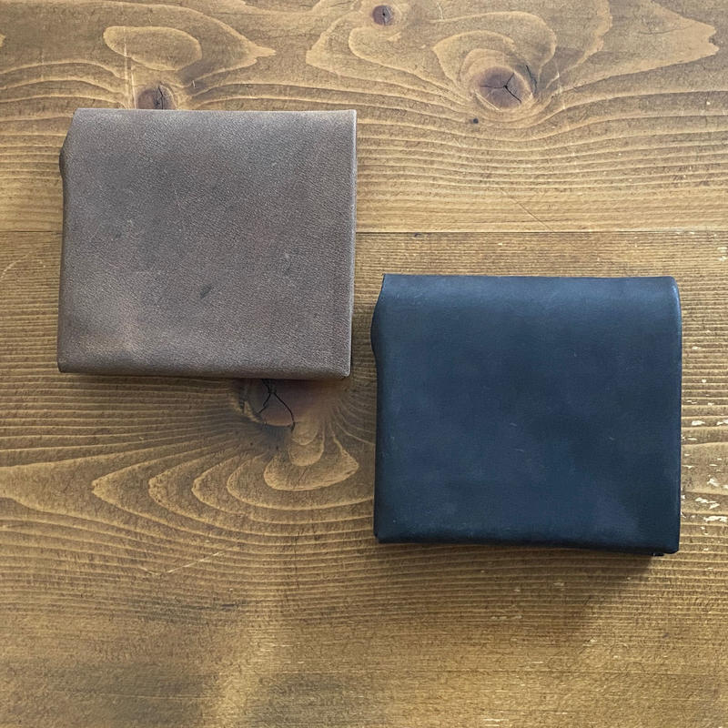 R Brown Labo 二つ折り財布 グレー Hisoca R Brown Labo 二つ折り財布 グレー Hisoca