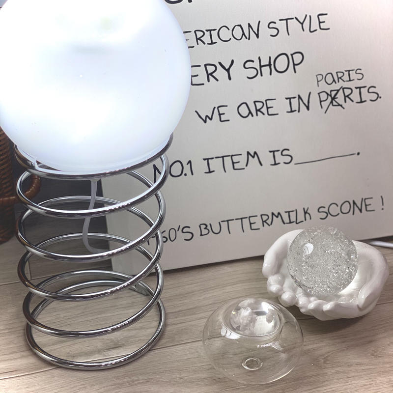 スプリングボールランプ Holiday Room