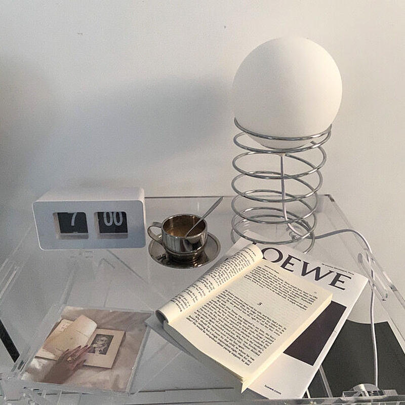 スプリングボールランプ Holiday Room