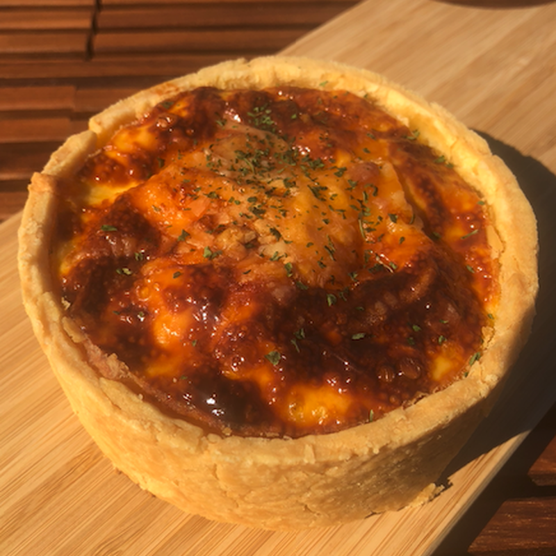 19 アスパラとベーコンとミニトマトのキッシュ ホール Sunny S Deli