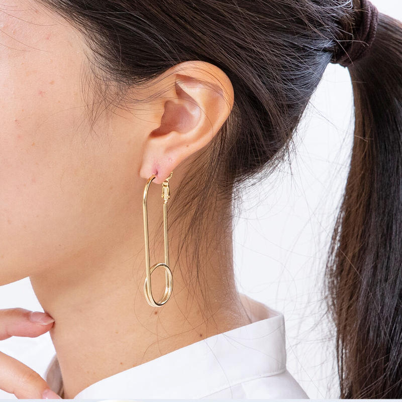 安全ピン風ピアス 品番 Er 8 Luz