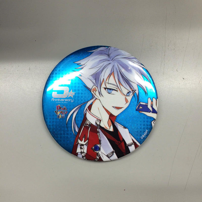 世界的に有名な ディアヴォーカリスト シエル ホロ缶バッジ DEAR