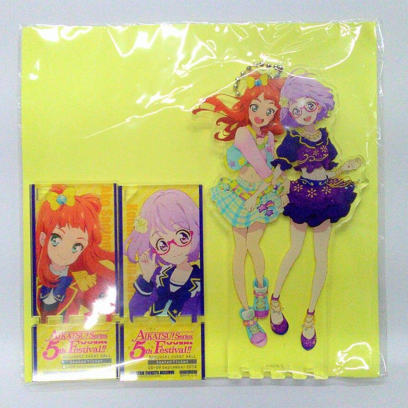 全商品オープニング価格！ アイカツ 5thフェス限定 アクリルバッジ