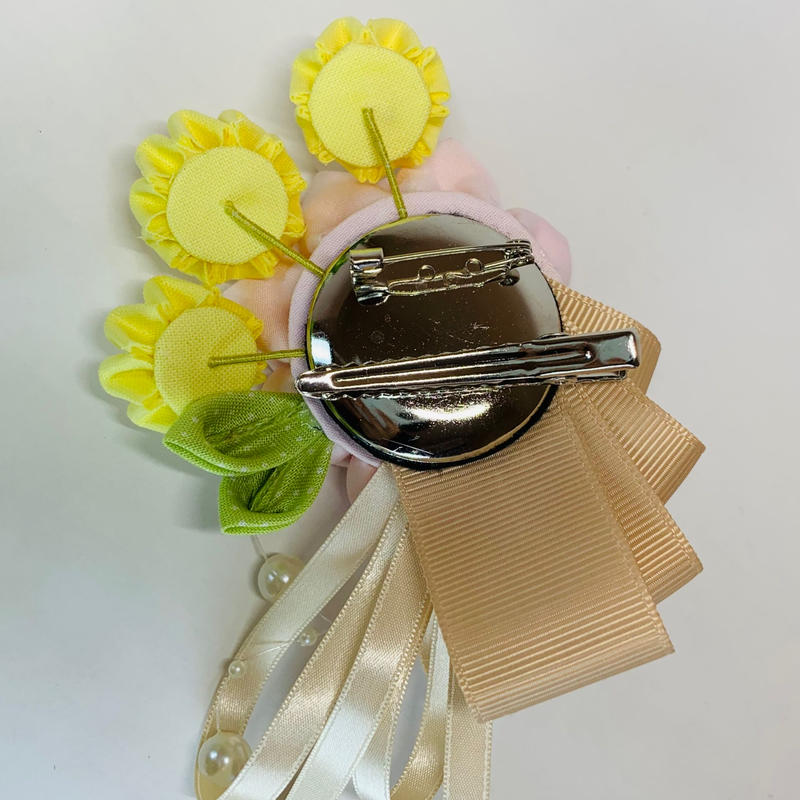 つまみ細工のお花のコサージュ ピンク つまみ細工 いろづき