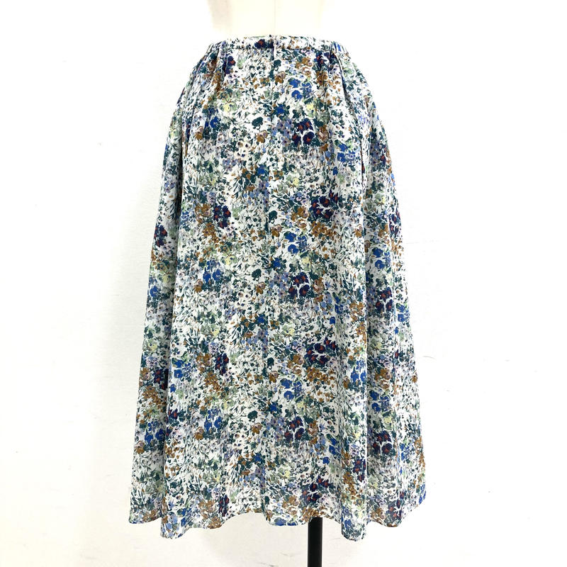 No.2203100 若草ホワイトプリントスカート Made in Japan | Irrep...