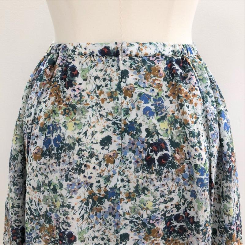 No.2203100 若草ホワイトプリントスカート Made in Japan | Irrep...