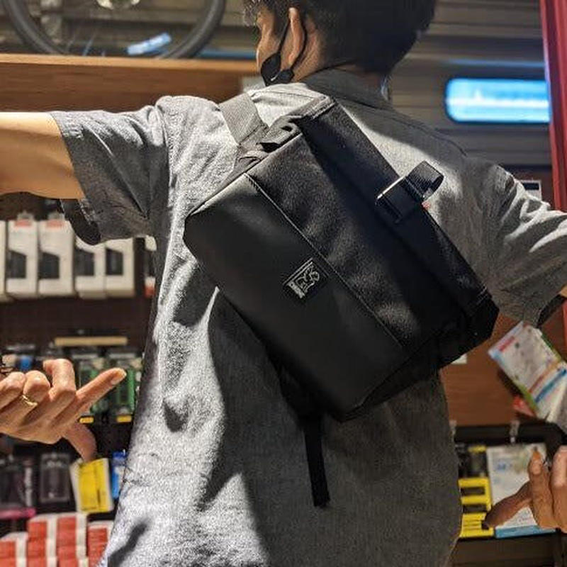 CHROME - DOUBLETRACK HANDLEBAR SLING BAG クローム...