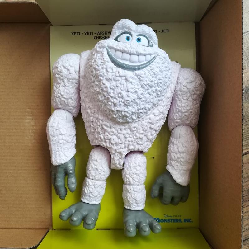 ピクサー モンスターズ インク イエティ Disney Pixar Monsters Inc