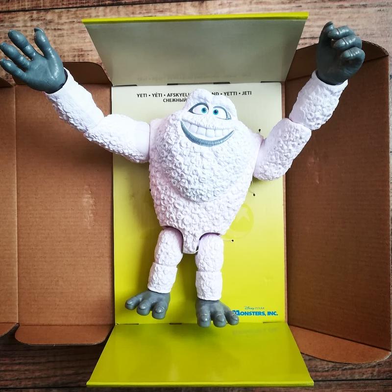 ピクサー モンスターズ インク イエティ Disney Pixar Monsters Inc