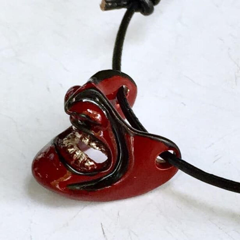 蛇骨堂限定 面頬 小 ペンダントトップ 赤 Lynx 上州本店 蛇骨堂