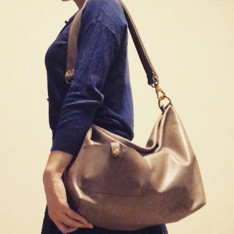 くったりやわらか オールレザーの2wayショルダーバッグ てんとせん