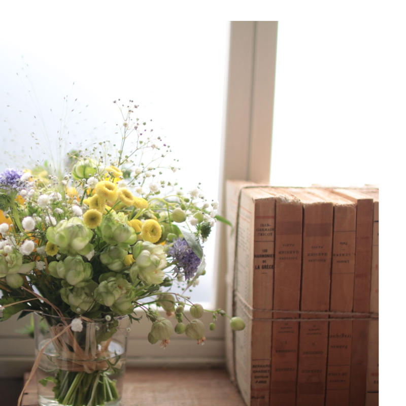 月に一度の小さな花箱 4月便 花器なし 花 音 月に一度の小さな花箱 4月便 花器なし 花 音