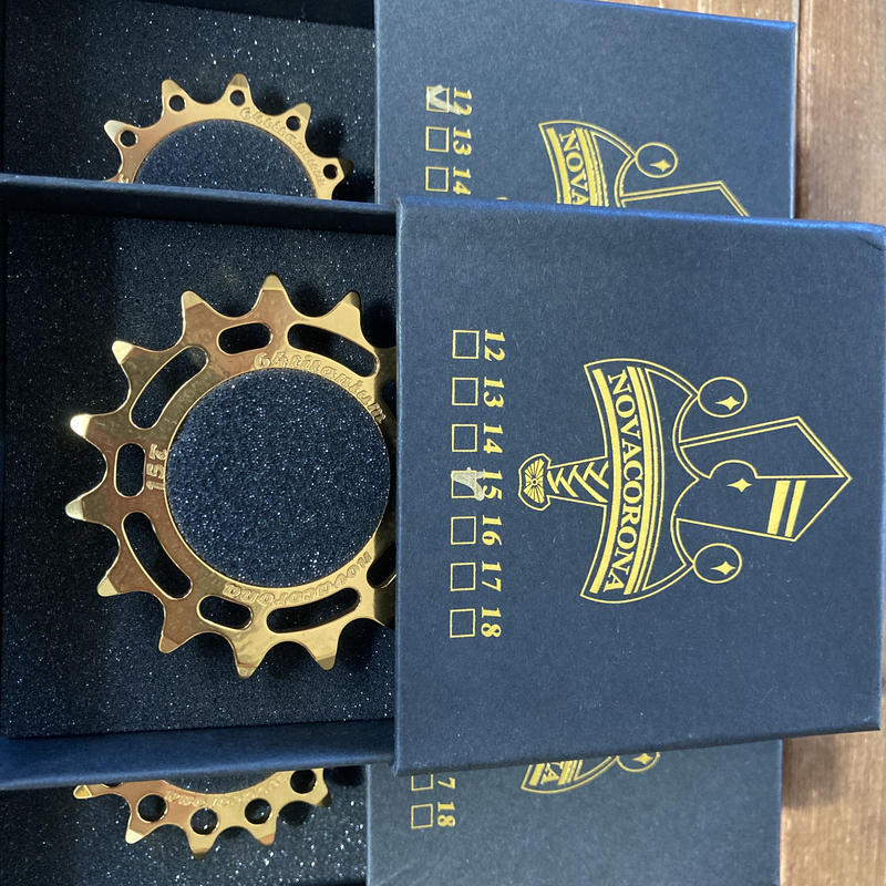 novacorona コグ　16t novacorona コグ16t