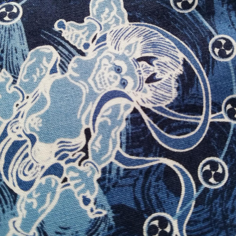 和風 風神雷神 紺色のカッコいい和風立体マスク 手作り布マスク 和柄 ネイビー 青 ブルー