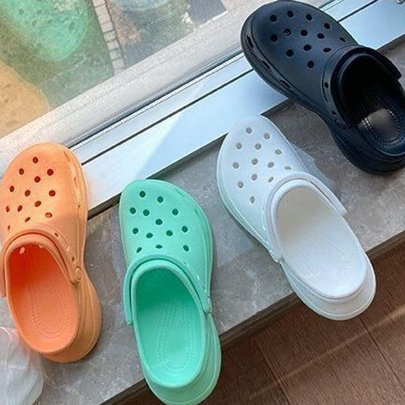 クロックス風サンダル 出産祝い