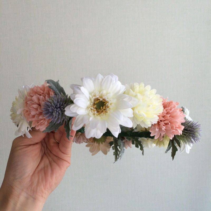 魅了 ガーベラのピンク&ホワイトのクラッチブーケ、ブートニア2点