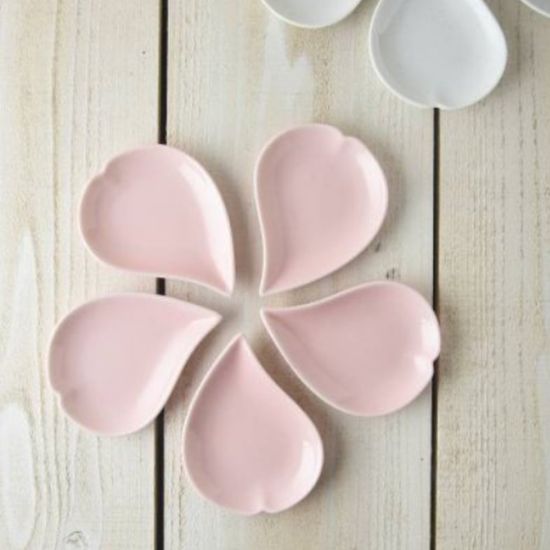 美濃焼 桜花びら 豆皿5枚ギフトセット Kichitsubaki 美濃焼 桜花びら 豆皿5枚ギフトセット Kichitsubaki