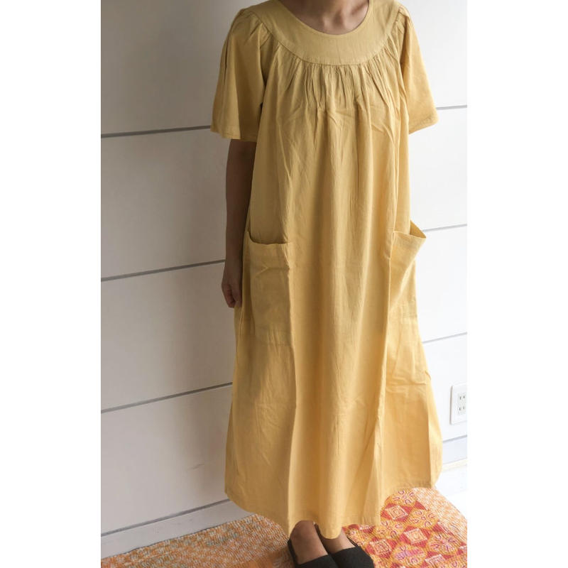 ヂェン先生の日常着 スモックワンピース 淡黄色 古民家おうちさろん キのハ