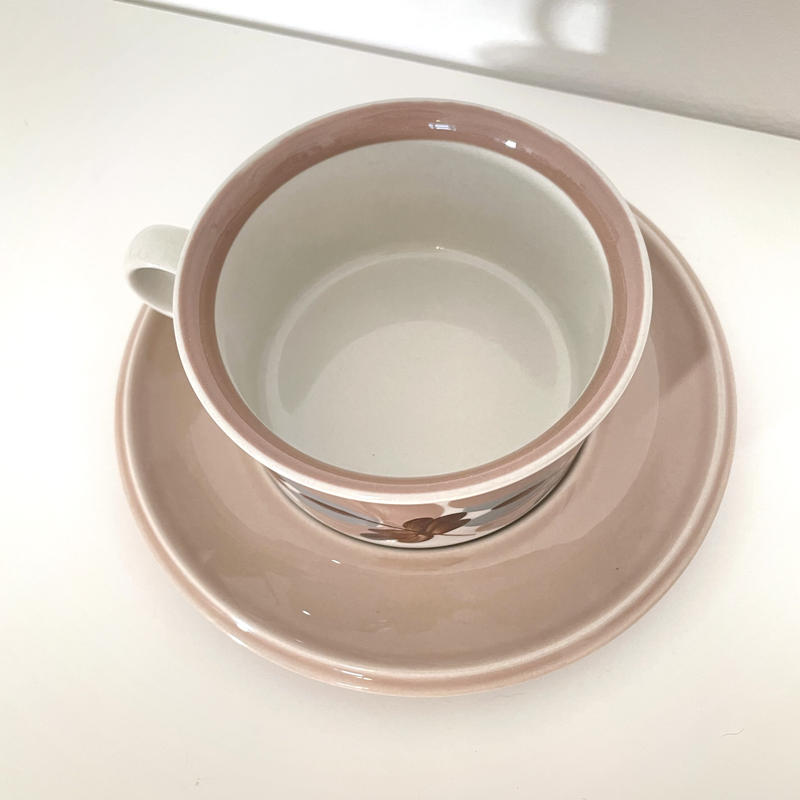 Vintage品】アラビア ARABIA コラーリ Koralli ティーカップ&ソーサー Vintage品】アラビア ARABIA コラーリ Koralli ティーカップ&ソーサー