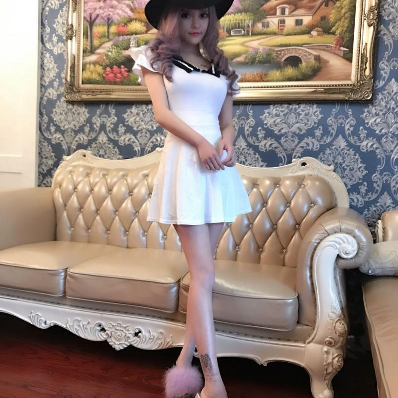 袖フリルワンピース 白 Bonny Doll