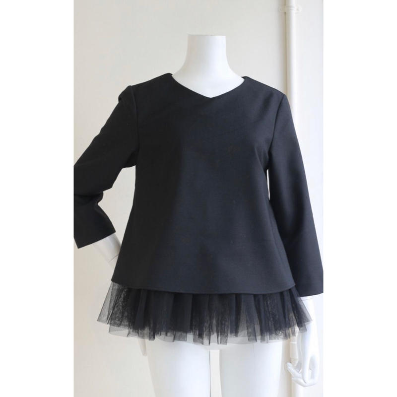 再入荷】【セットアップ】チュールレイヤードブラウス×サイドスリット 再入荷】【セットアップ】チュールレイヤードブラウス×サイドスリット
