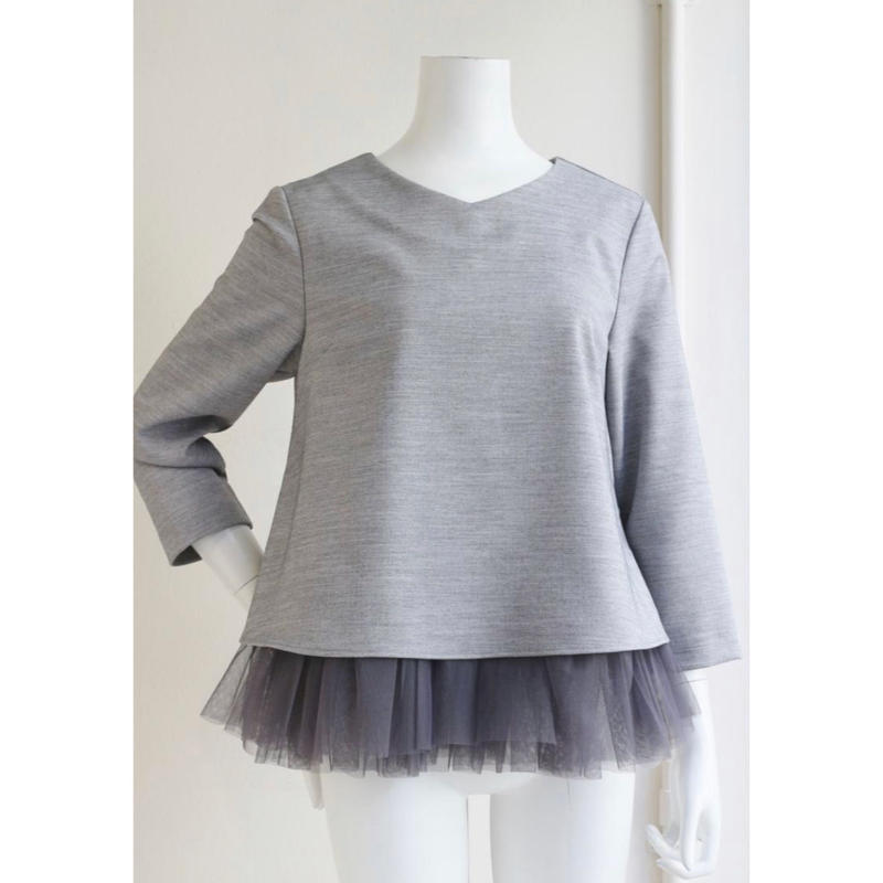 再入荷】【セットアップ】チュールレイヤードブラウス×サイドスリット 再入荷】【セットアップ】チュールレイヤードブラウス×サイドスリット