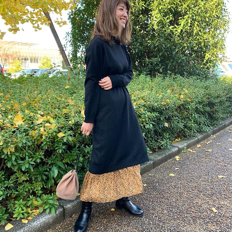 サイドスリットニットワンピース Selectshop Kusukusu