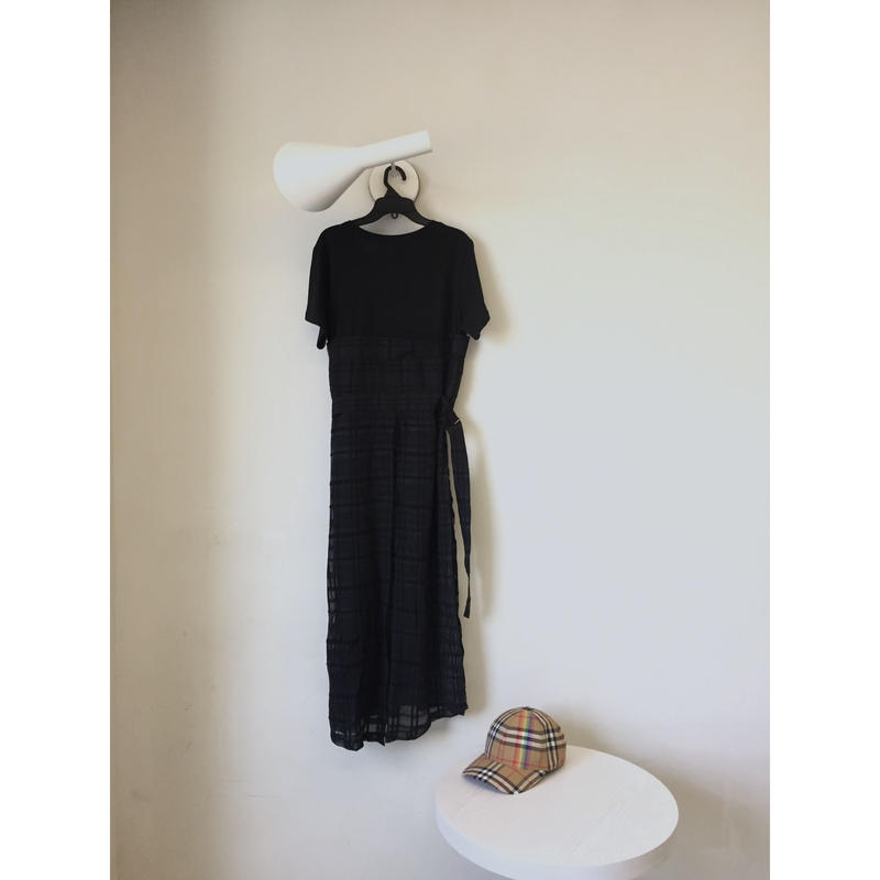 重ね着風シースルーロングワンピース Amira