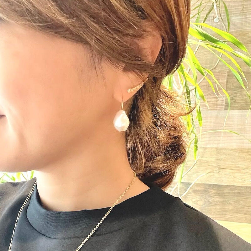 ハンドメイド めがね留め 染め淡水パール チャーム イヤリング ピアス